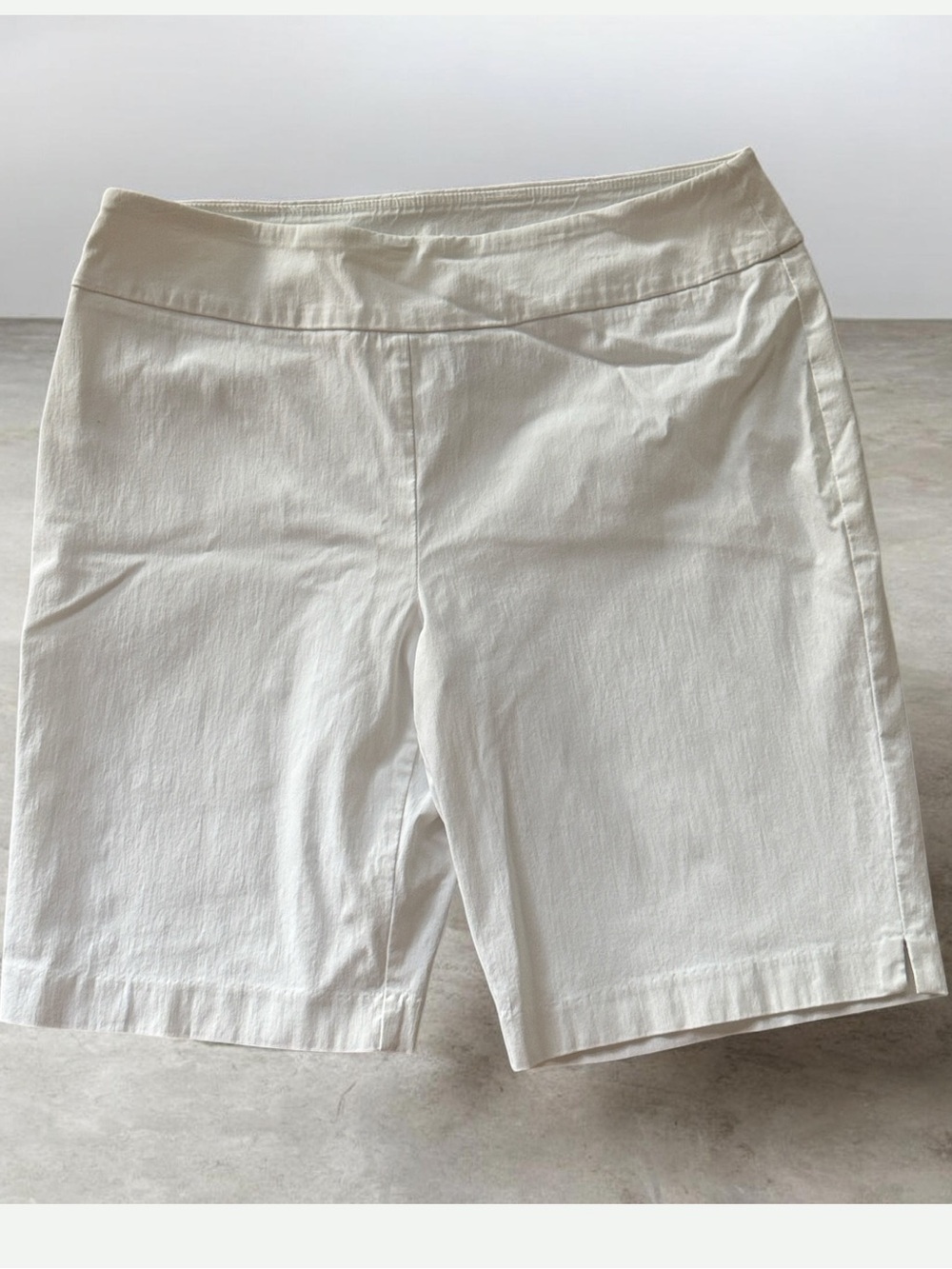 Attyre White Bermuda Shorts!